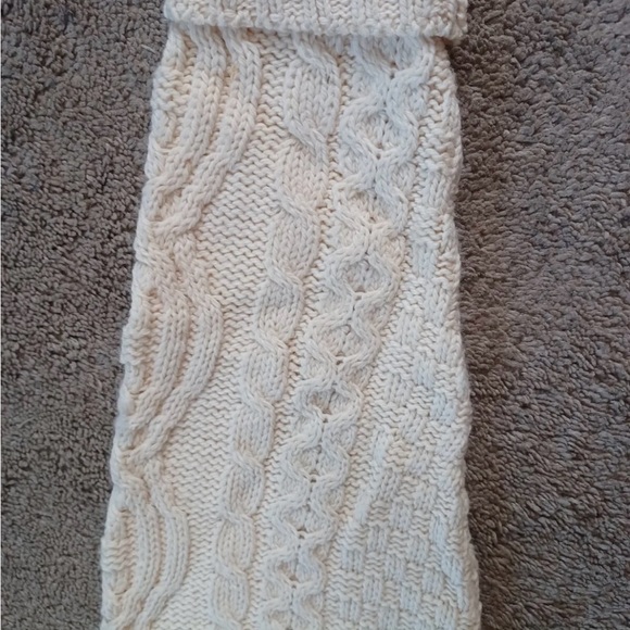 Never Worn Aran Crafts Merino Wool Sweater - Subtle Beauty in Beige/Ivory - Picture 7 of 16